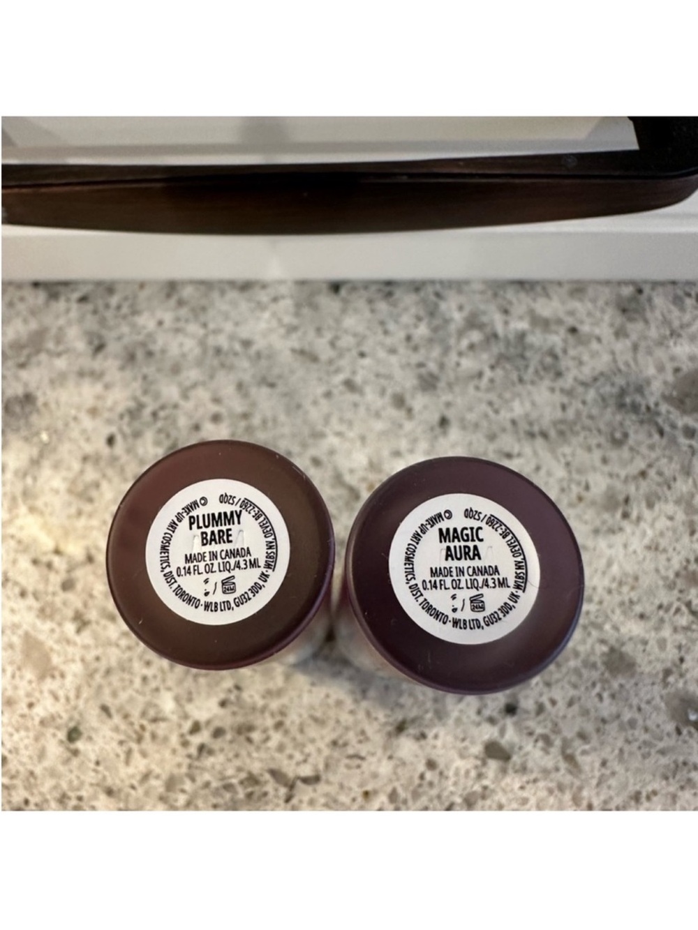 Mac Cosmetics Strobe Beam Liquid Illuminating Blush in Magic Aura & Plummy Bare - Picture 2 of 9